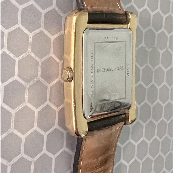 MK Watch - Picture 3 of 9